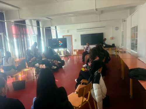 Előadás a csoport tagjainak